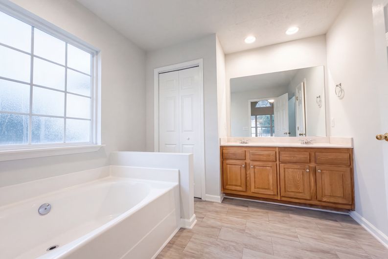 Photo 11 of 15 of 801 Marvin Layne Rd, Mount Juliet, TN