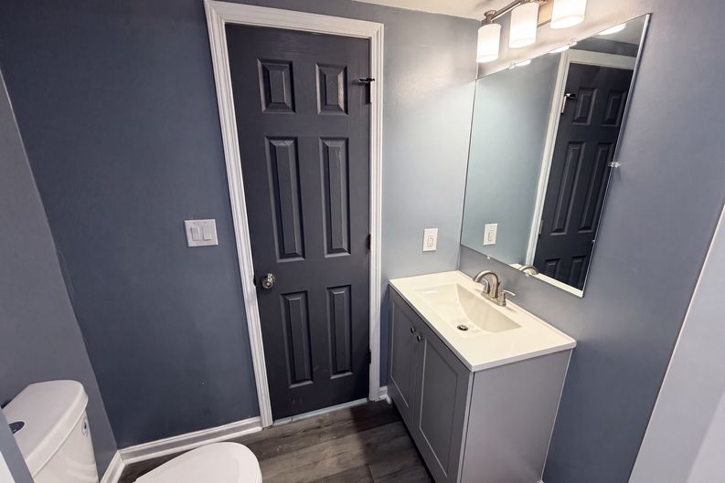 Photo 12 of 18 of 5601 Beaconsfield Rd, Charlotte, NC