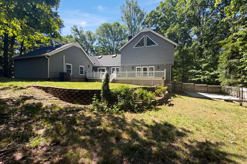 Photo 5 of 24 of 112 Queensferry Rd, Cary, NC