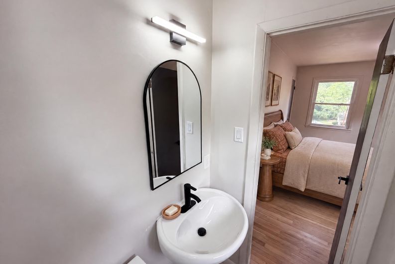 Photo 23 of 30 of 3807 Greenhill Dr, Atlanta, GA