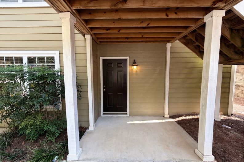 Photo 10 of 32 of 2090 River Heights Walk SE, Marietta, GA