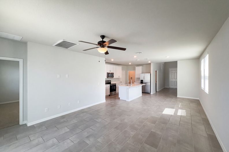 Photo 10 of 25 of 3092 Bella Vista Dr, Davenport, FL