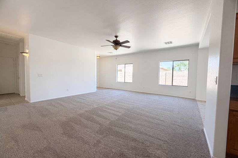Photo 8 of 17 of 28783 N Sedona Pl, San Tan Valley, AZ