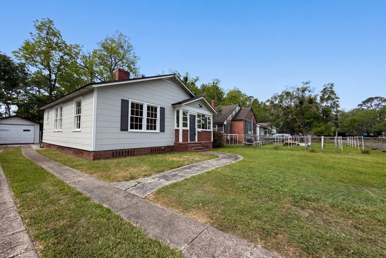 Photo 17 of 19 of 4034 Green St, Jacksonville, FL