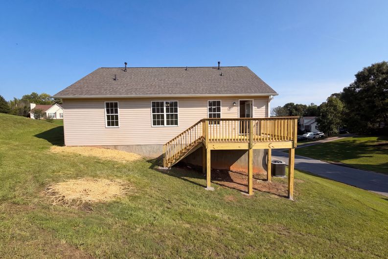 Photo 14 of 17 of 1667 Oakview Way, Rock Hill, SC