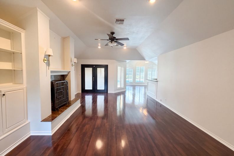 Photo 3 of 16 of 2801 Wickersham Dr, Temple, TX