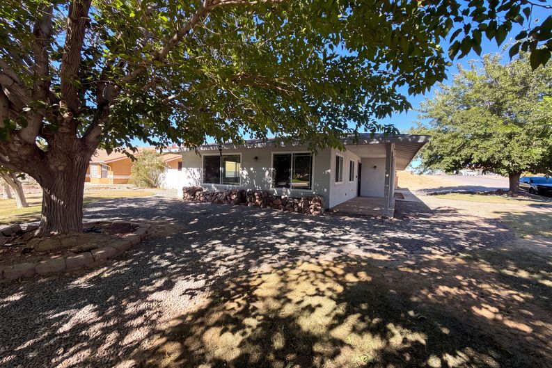 Photo 16 of 18 of 14729 Hartford Ln, Helendale, CA