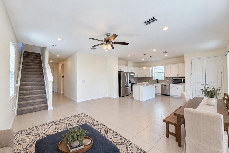 Photo 8 of 30 of 9426 Lamine Way, Parrish, FL