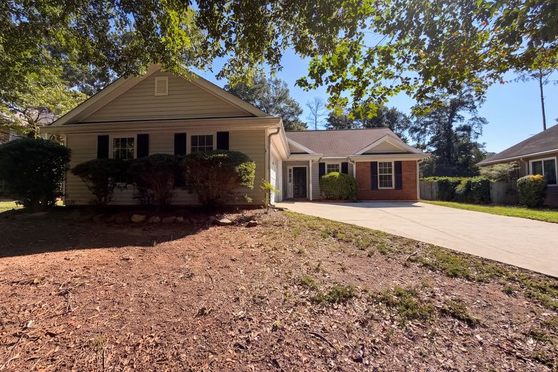 Photo 24 of 26 of 105 Nanci Ct, Stockbridge, GA
