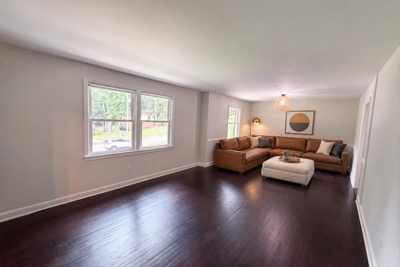 Photo 7 of 29 of 1710 Fairhaven Dr, Columbia, SC