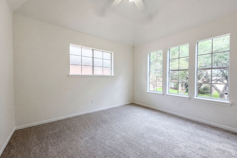 Photo 12 of 20 of 6214 Spencers Glen Way, Sugar Land, TX