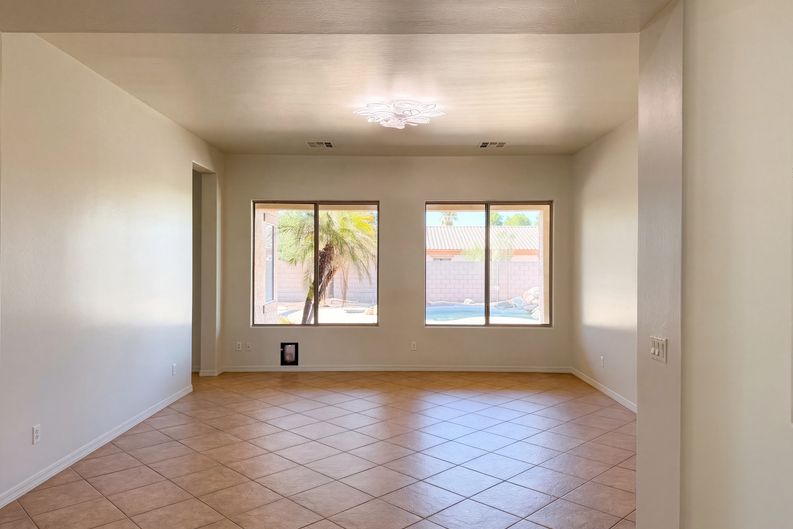 Photo 12 of 64 of 8027 W San Miguel Ave, Glendale, AZ