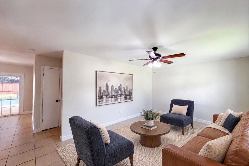 Photo 12 of 19 of 7233 W Thomas Jefferson Cir W, Bartow, FL