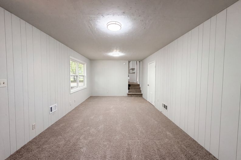 Photo 14 of 25 of 3691 Lavilla Dr, Powder Springs, GA