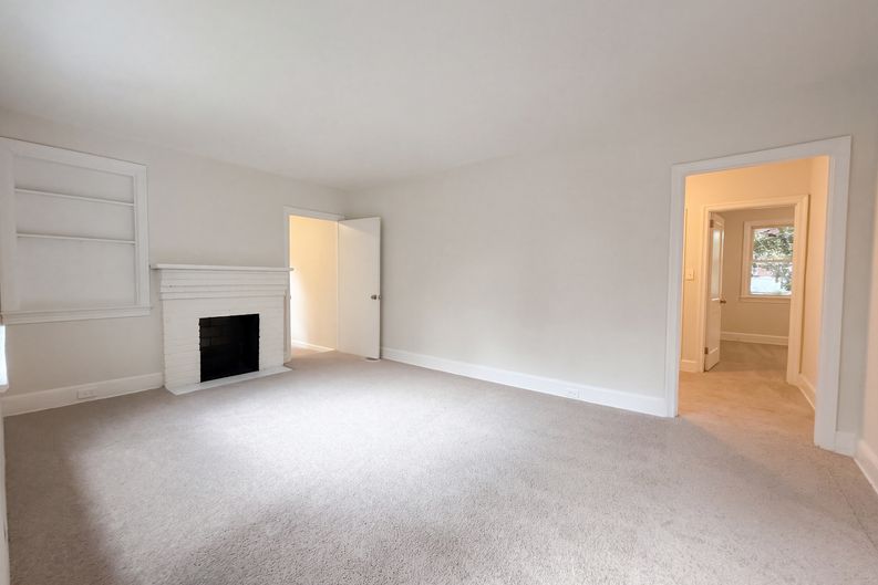 Photo 3 of 16 of 4300 Hulda Ave, Columbia, SC