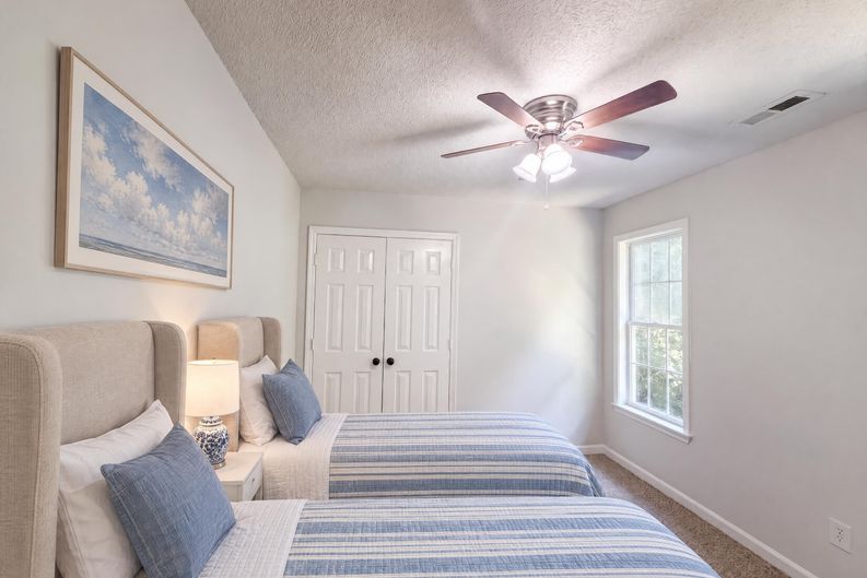 Photo 9 of 18 of 255 Rocky Point Ct, Fuquay Varina, NC