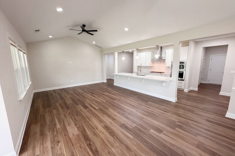 Photo 9 of 36 of 6109 Balham Ct, Charlotte, NC