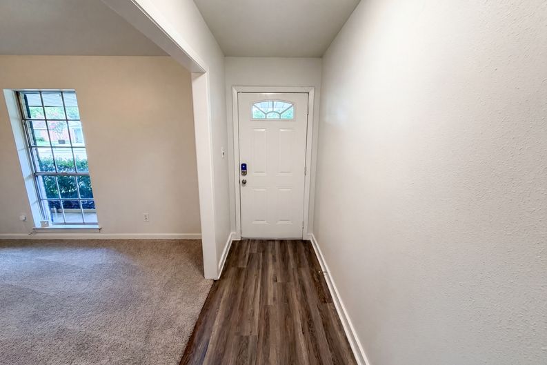 Photo 6 of 26 of 910 Luella Ave, Deer Park, TX