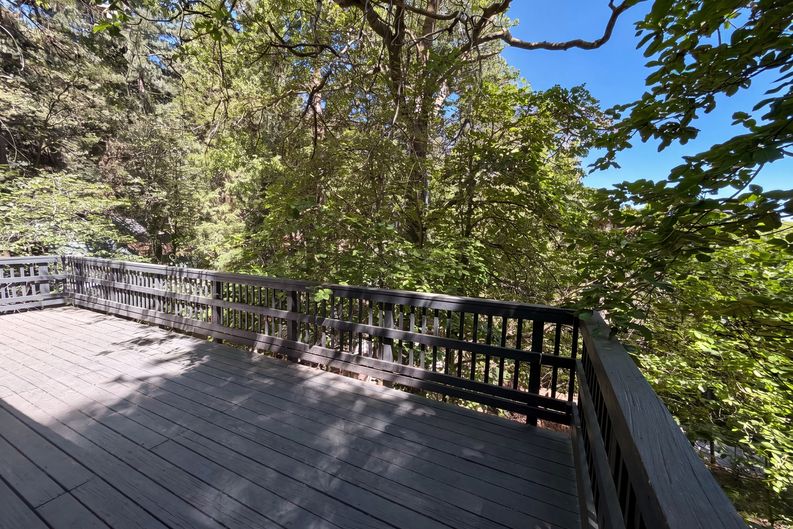 Photo 22 of 24 of 982 Oak Dr, Crestline, CA