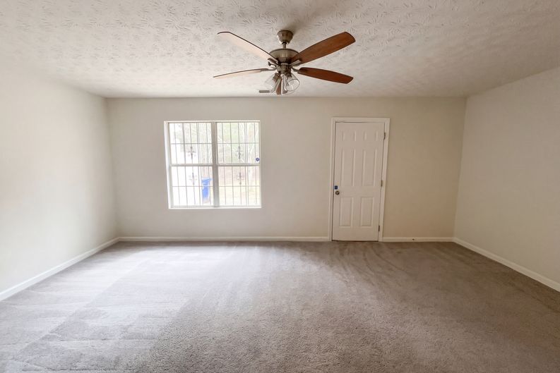 Photo 3 of 18 of 3794 Waldrop Ln, Decatur, GA