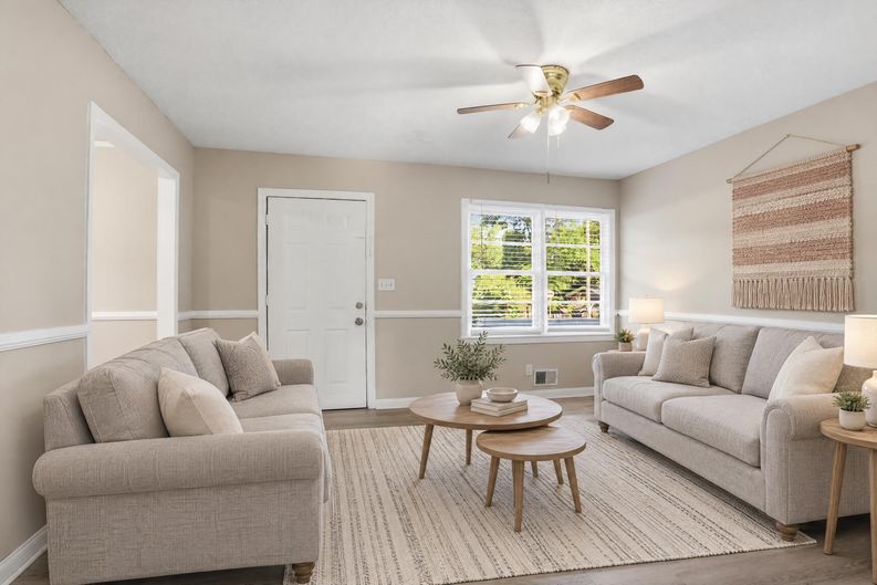 Photo 7 of 22 of 4570 Old Cowan Rd, Acworth, GA