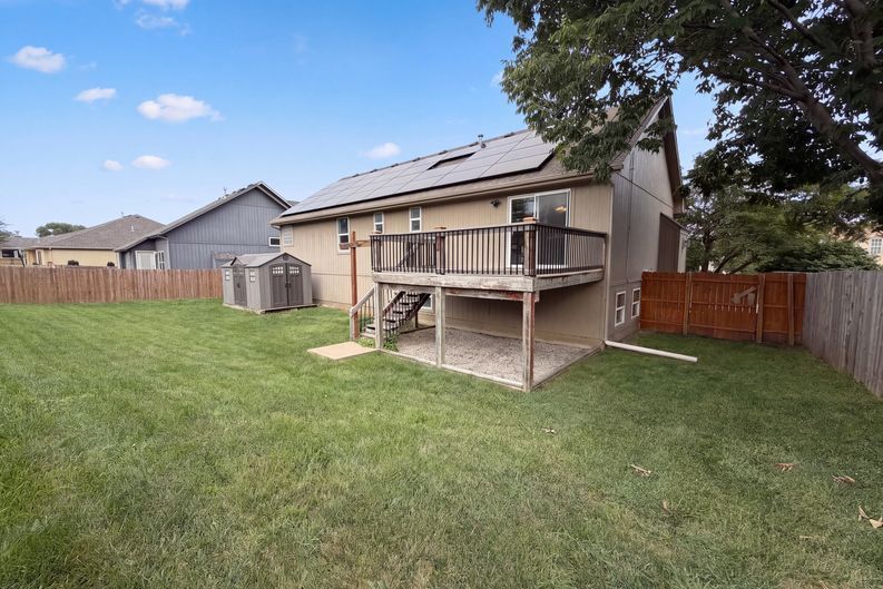 Photo 17 of 22 of 403 S Lakeshore Dr, Raymore, MO
