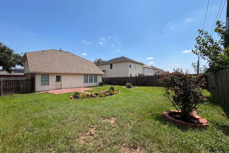 Photo 5 of 22 of 20615 Sandy Bay Ln, Katy, TX