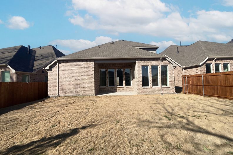 Photo 15 of 22 of 6824 Steiger Trl, McKinney, TX
