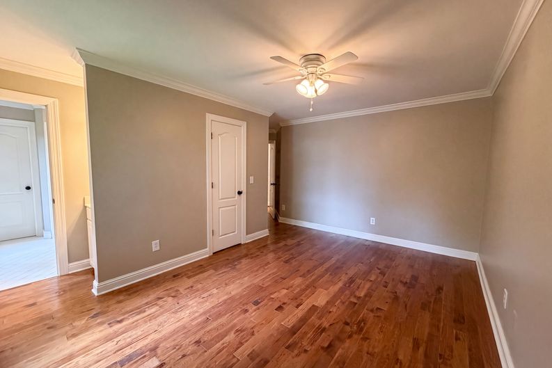 Photo 15 of 84 of 7030 Willowick Dr, Brentwood, TN