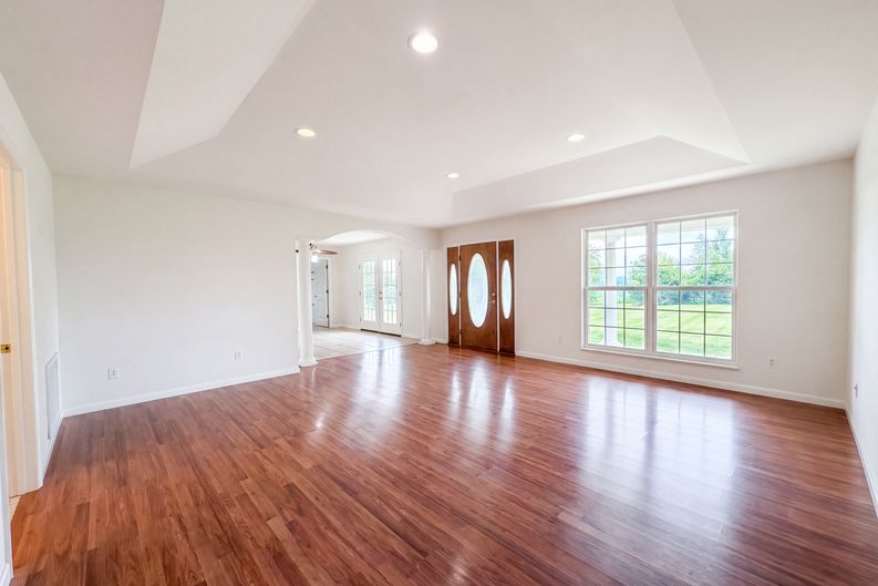 Photo 9 of 26 of 2357 Bastean Rd, Wentzville, MO