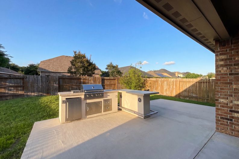 Photo 18 of 19 of 21205 Timber Bluff Ln, Porter, TX