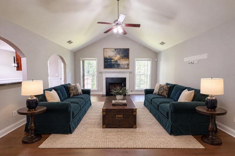 Photo 3 of 32 of 4468 Karron Dr, Powder Springs, GA