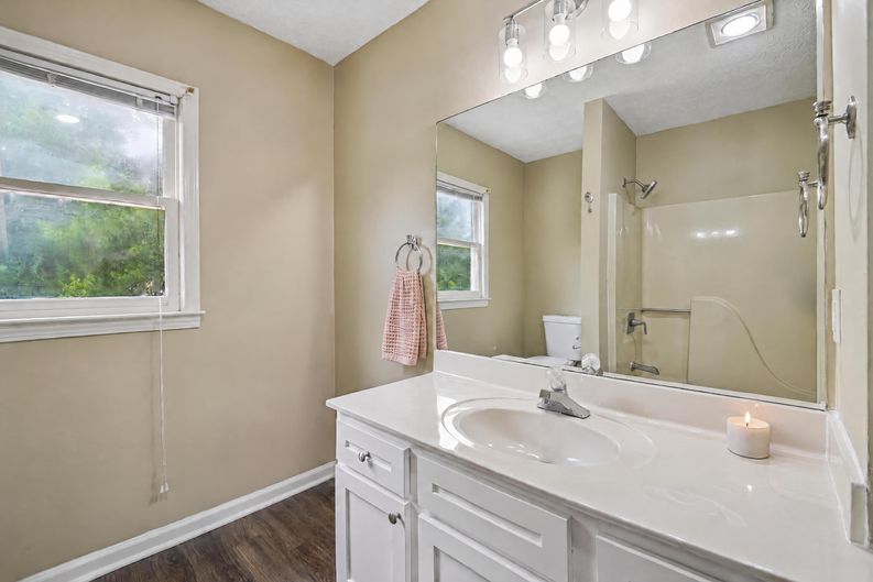 Photo 20 of 34 of 2321 Murdock Rd, Marietta, GA