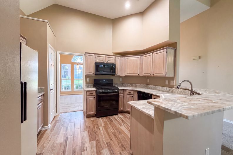 Photo 12 of 28 of 5101 Quail Ridge Dr, McKinney, TX