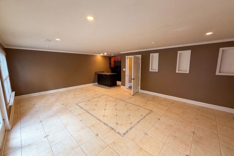 Photo 15 of 71 of 3250 Camellia Ln, Suwanee, GA