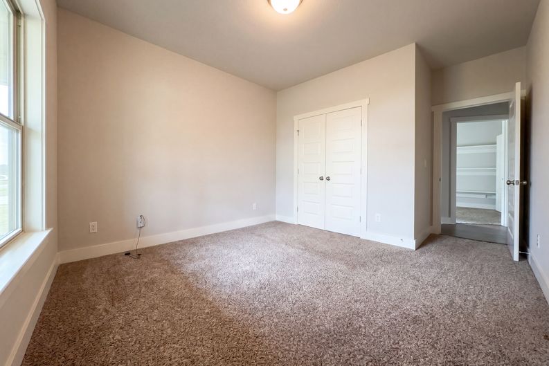 Photo 4 of 25 of 24 Silky Oak Cir SW, Huntsville, AL