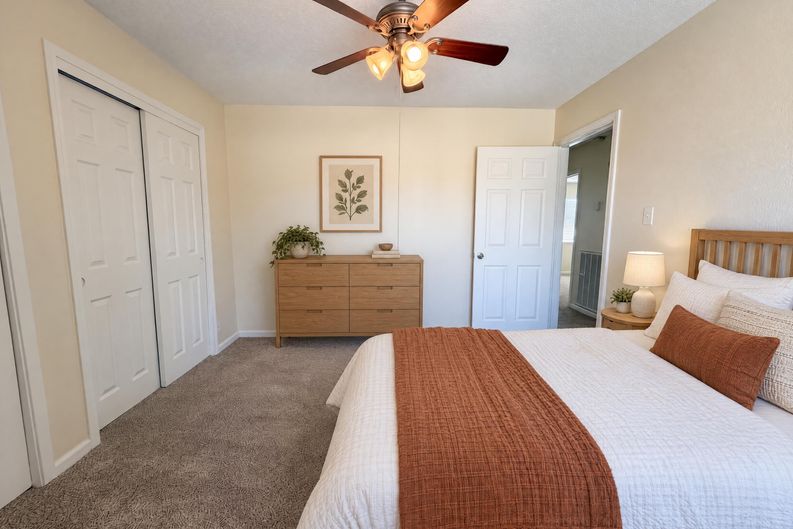 Photo 19 of 32 of 4519 Spinks Creek Ln, Spring, TX