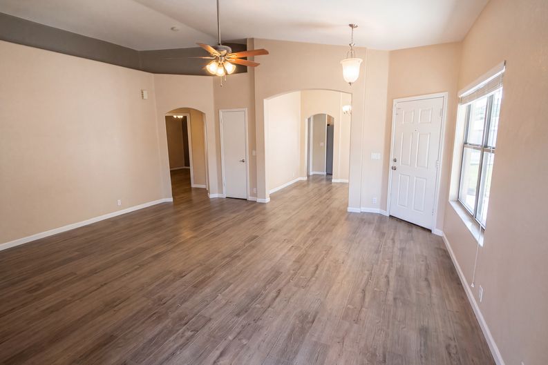 Photo 12 of 27 of 8928 W Cherry Hills Dr, Peoria, AZ