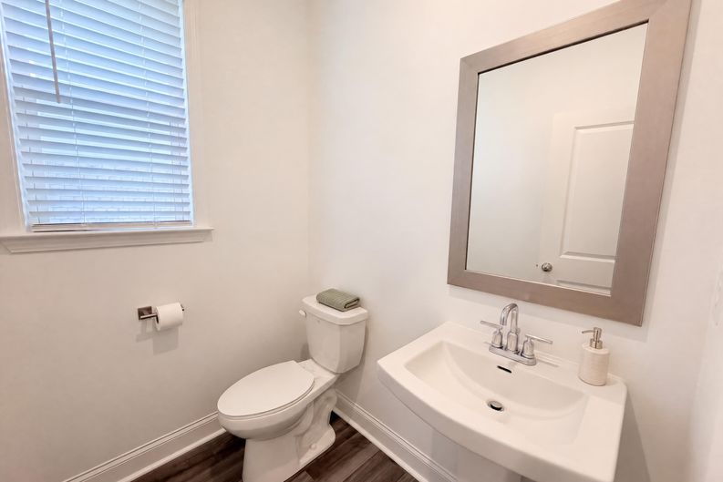 Photo 8 of 24 of 3219 Shirecrest Ln, Dacula, GA