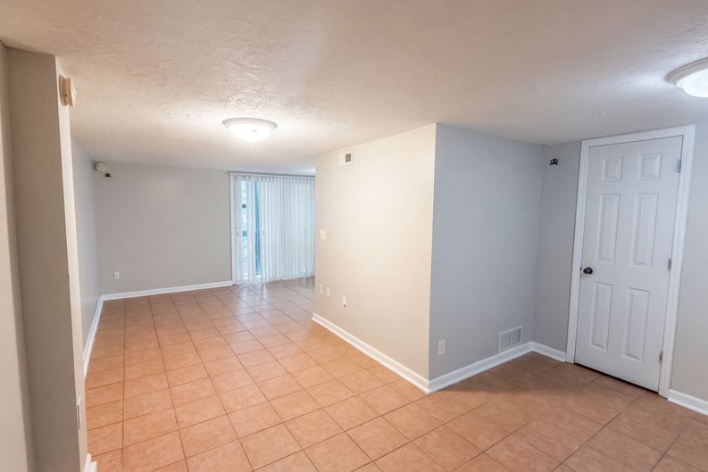 Photo 19 of 24 of 6977 Flagstone Dr, Austell, GA