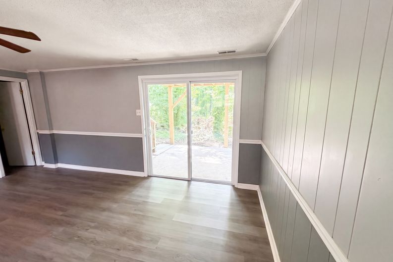 Photo 8 of 19 of 1716 Timberlane St, Gastonia, NC