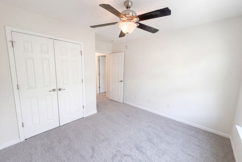 Photo 12 of 20 of 9004 Parlor Dr, Ladson, SC
