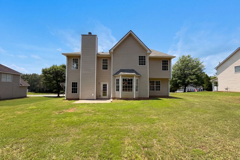 Photo 30 of 33 of 1672 Bennett Dr, McDonough, GA