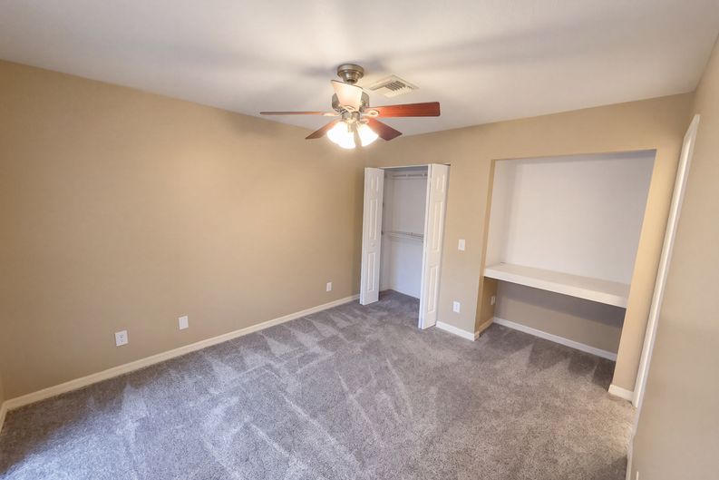 Photo 9 of 19 of 1538 N Lawnwood Cir, Fort Pierce, FL