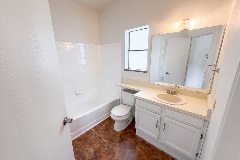 Photo 12 of 18 of 5840 N Belbrook Dr, Tucson, AZ