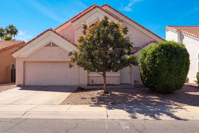 Photo 16 of 21 of 1114 S Tiago Dr, Gilbert, AZ