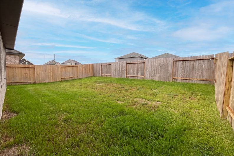 Photo 15 of 16 of 21511 Colonial Meadow Creek Trl, Waller, TX