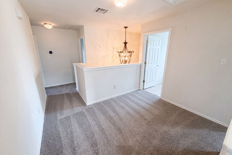 Photo 10 of 20 of 206 Almquist St, Hutto, TX