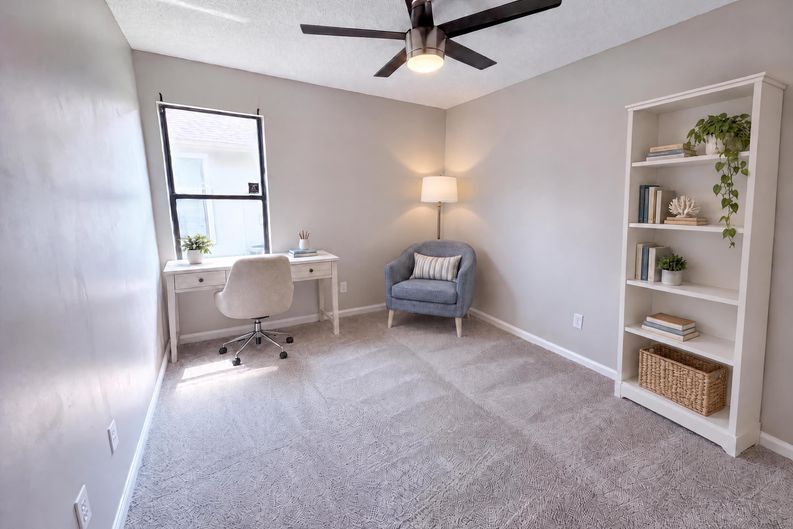 Photo 8 of 17 of 1708 Ashwood Cir, Middleburg, FL