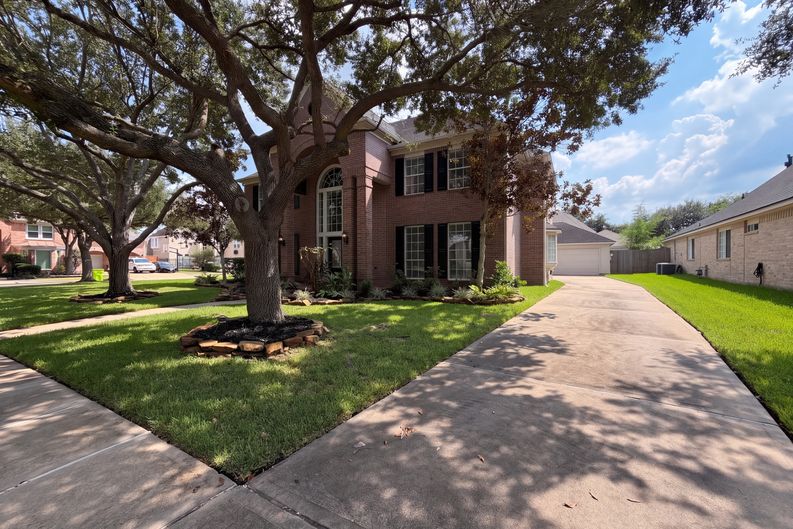 Photo 45 of 57 of 4203 Waterside Ct, Missouri City, TX